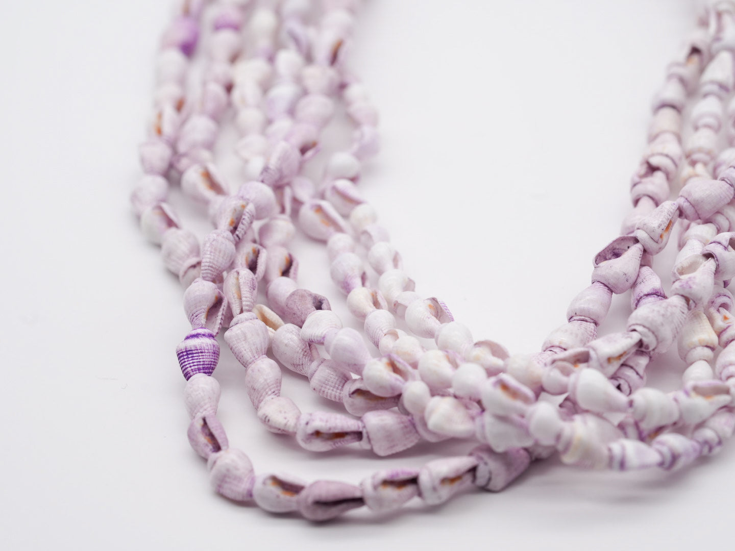 boho Kette aus kleinen Muscheln