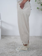 Weite Bottle Pants mit Gummizug
