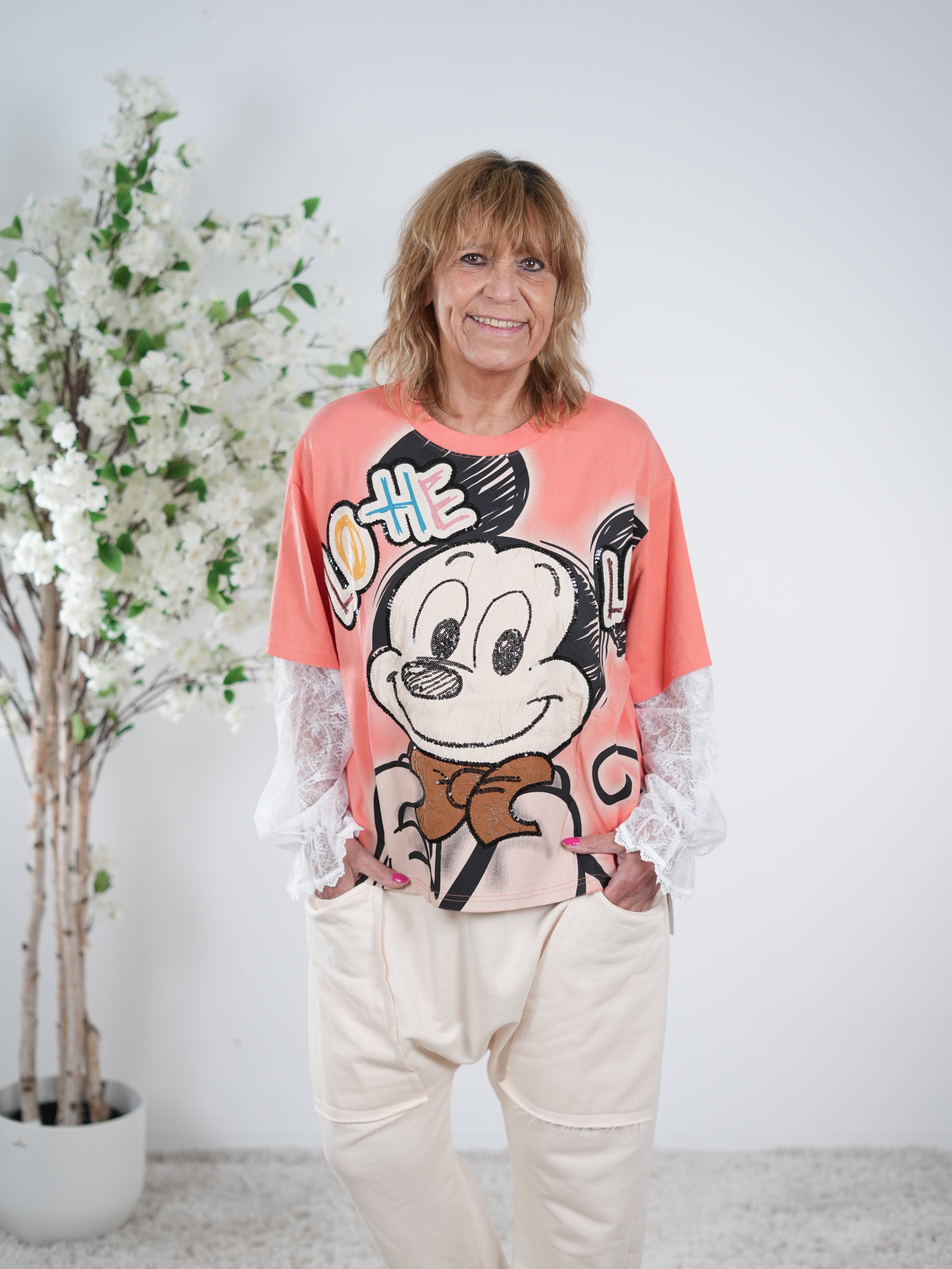 Ausgefallenes Shirt mit Ärmeln aus Spitze