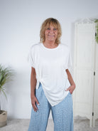 ausgefallenes Shirt mit diagonaler Naht Weiß