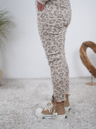 Bequeme Jogpant im Leo Look