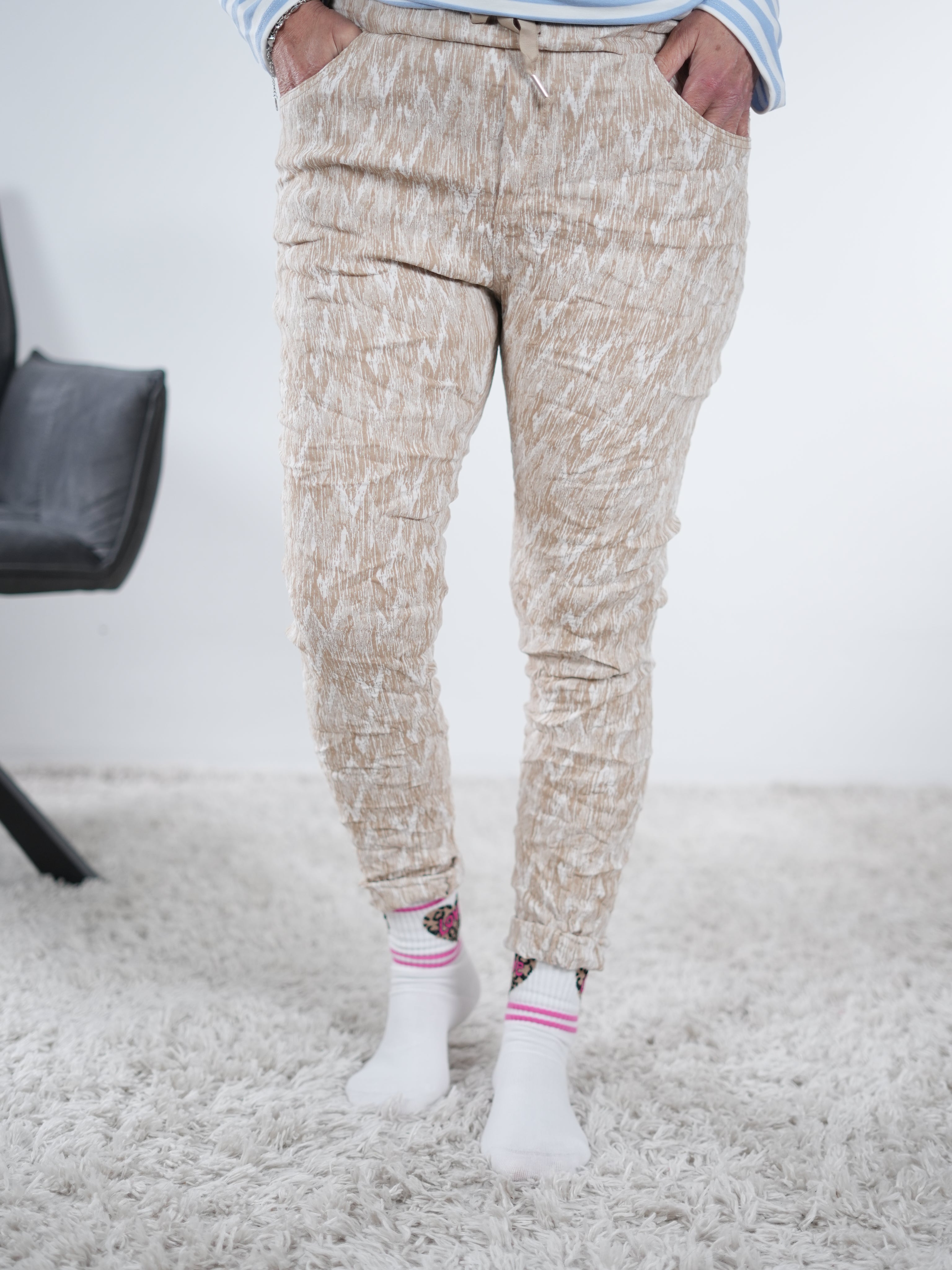 bequeme Jogpant im markantem Design One Size (ca Größe 38-44) Beige