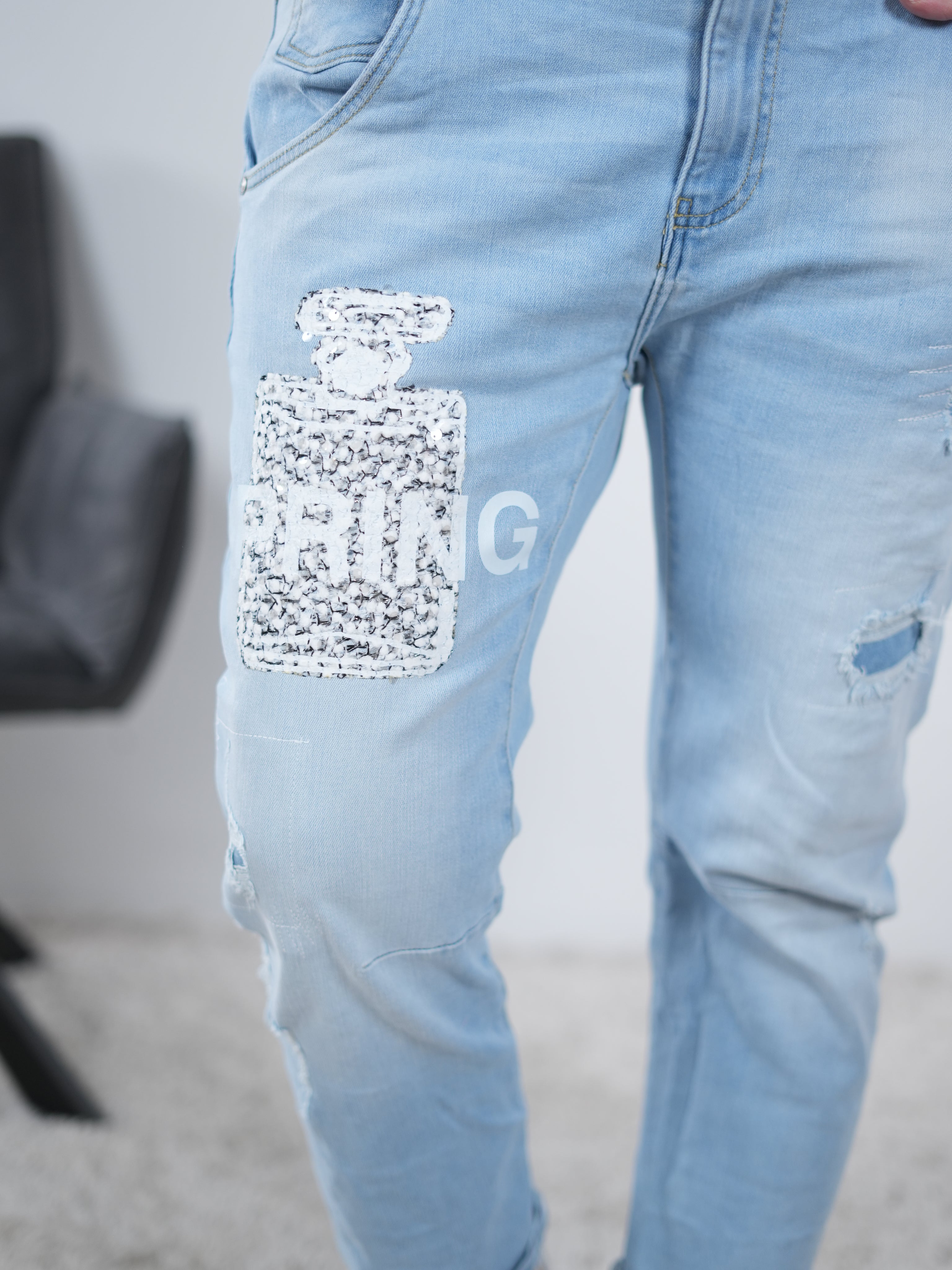 Blue Jeans mit Patch