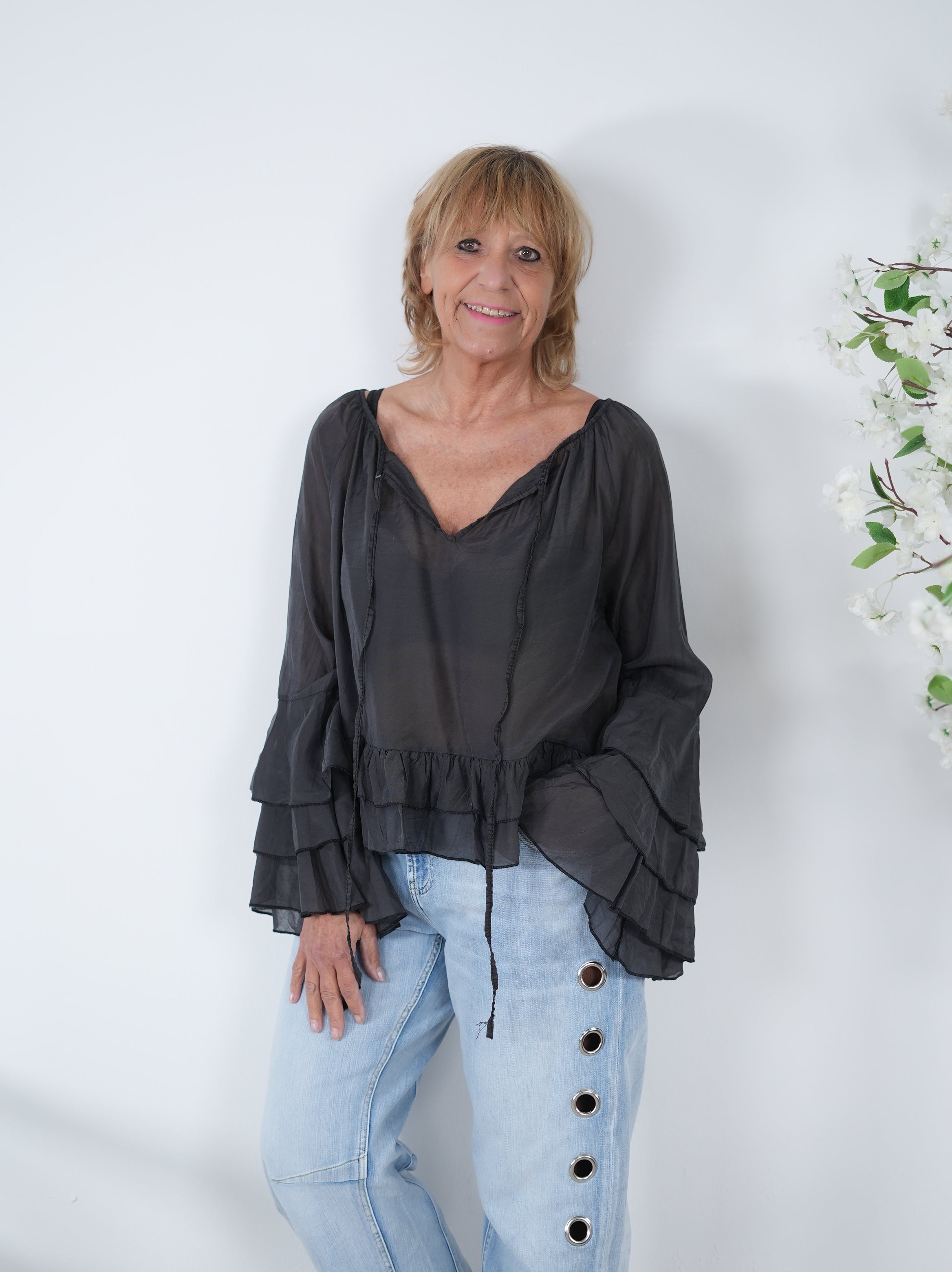 Bluse mit weiten Rüschenärmeln Einheitsgröße (ca Gr. 38 "oversize"-44) Anthrazit