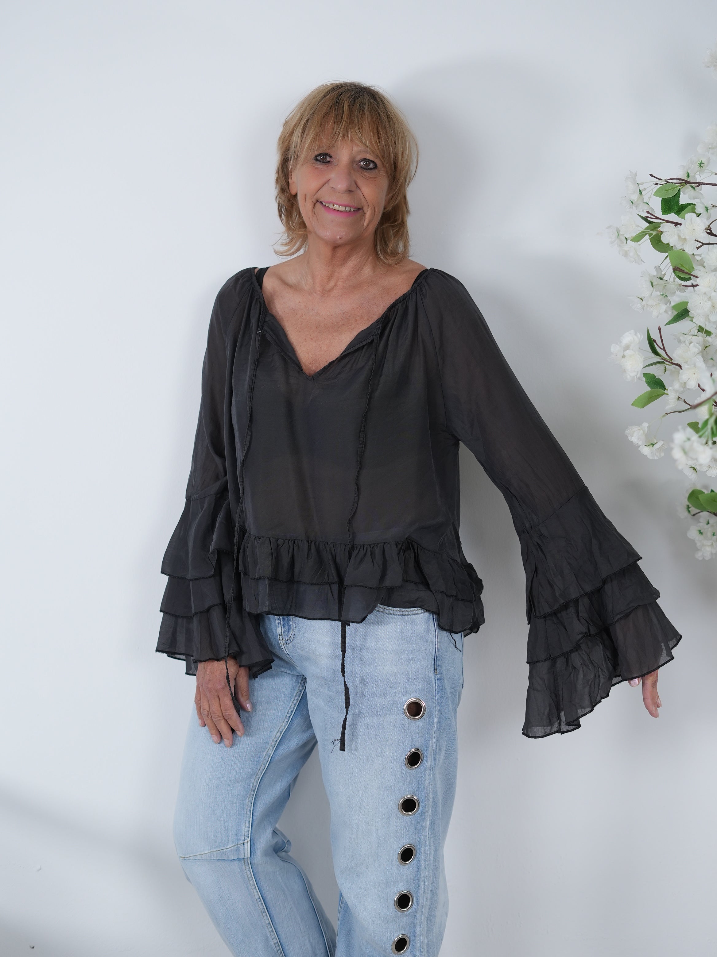 Bluse mit weiten Rüschenärmeln