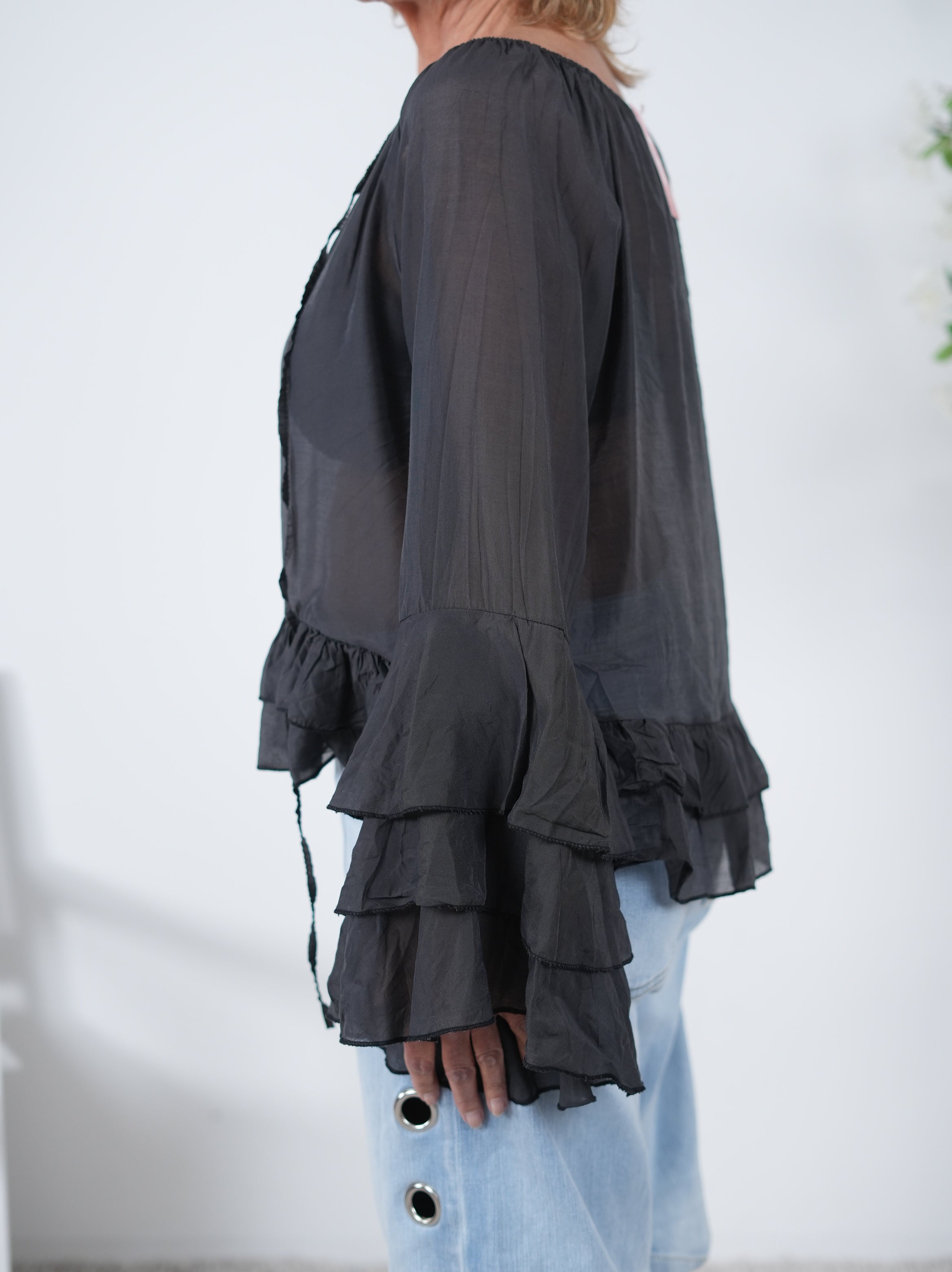 Bluse mit weiten Rüschenärmeln