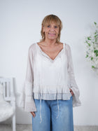 Bluse mit weiten Rüschenärmeln