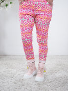 Bunte Jogpant im Leo Look One Size (ca Gr. 38-44) Pink Fuchsia