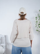 Crop Shirt im destroyed Look und Schriftzug