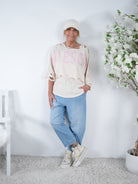 Crop Shirt im destroyed Look und Schriftzug