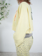 Crop Sweaty "to be continued"