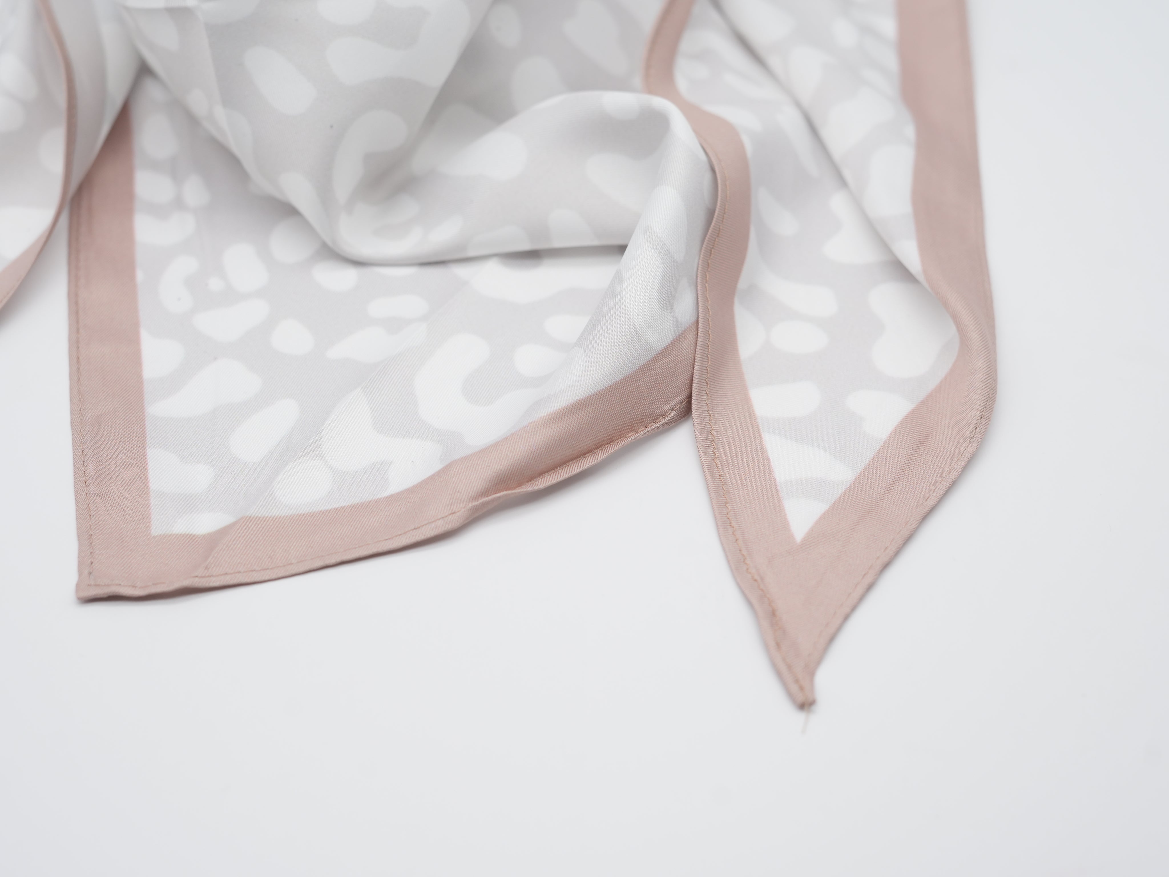 Dreiecks Tuch im Leo Look