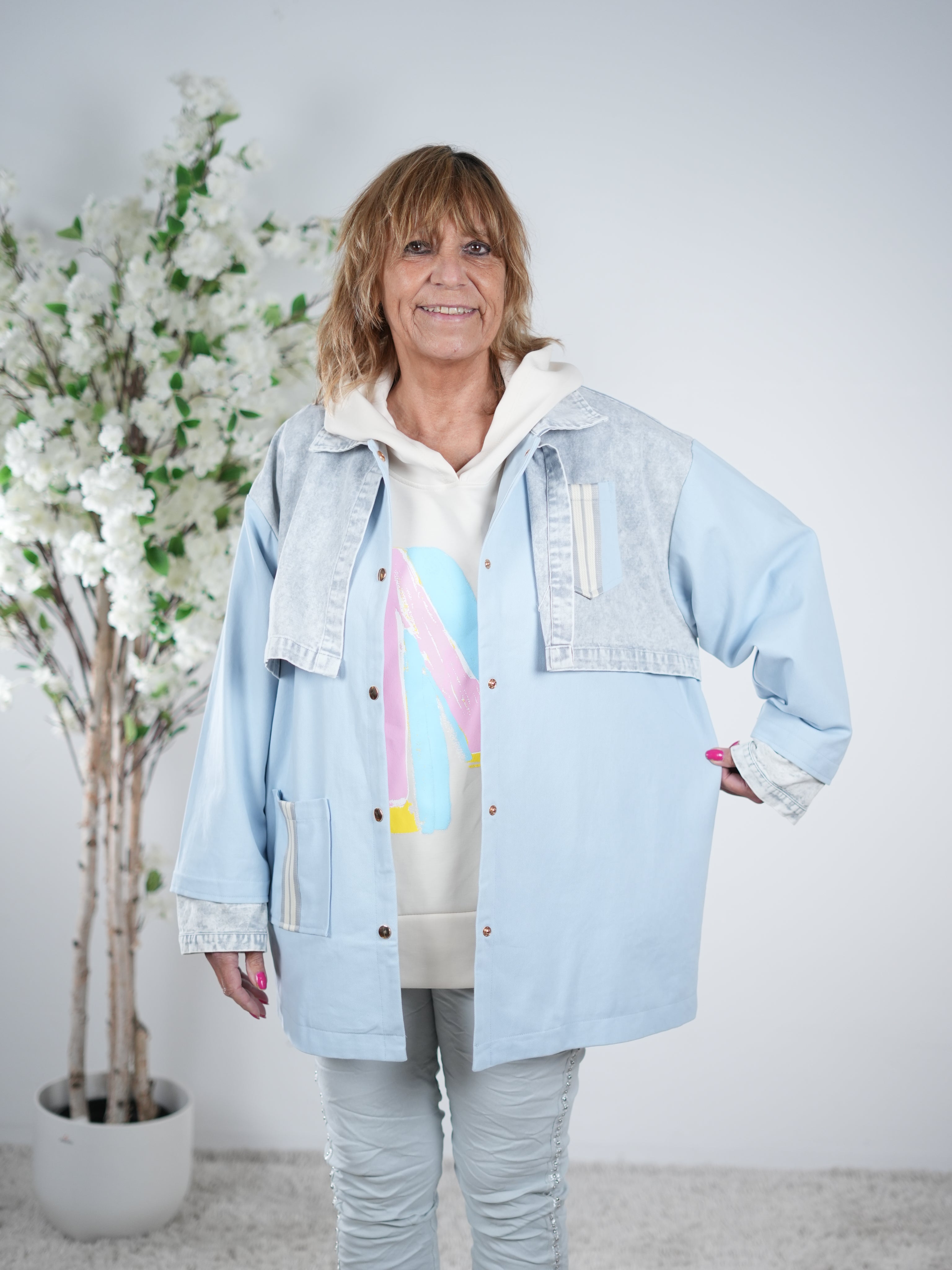 gerade geschnittene Jacke im Hemd Look