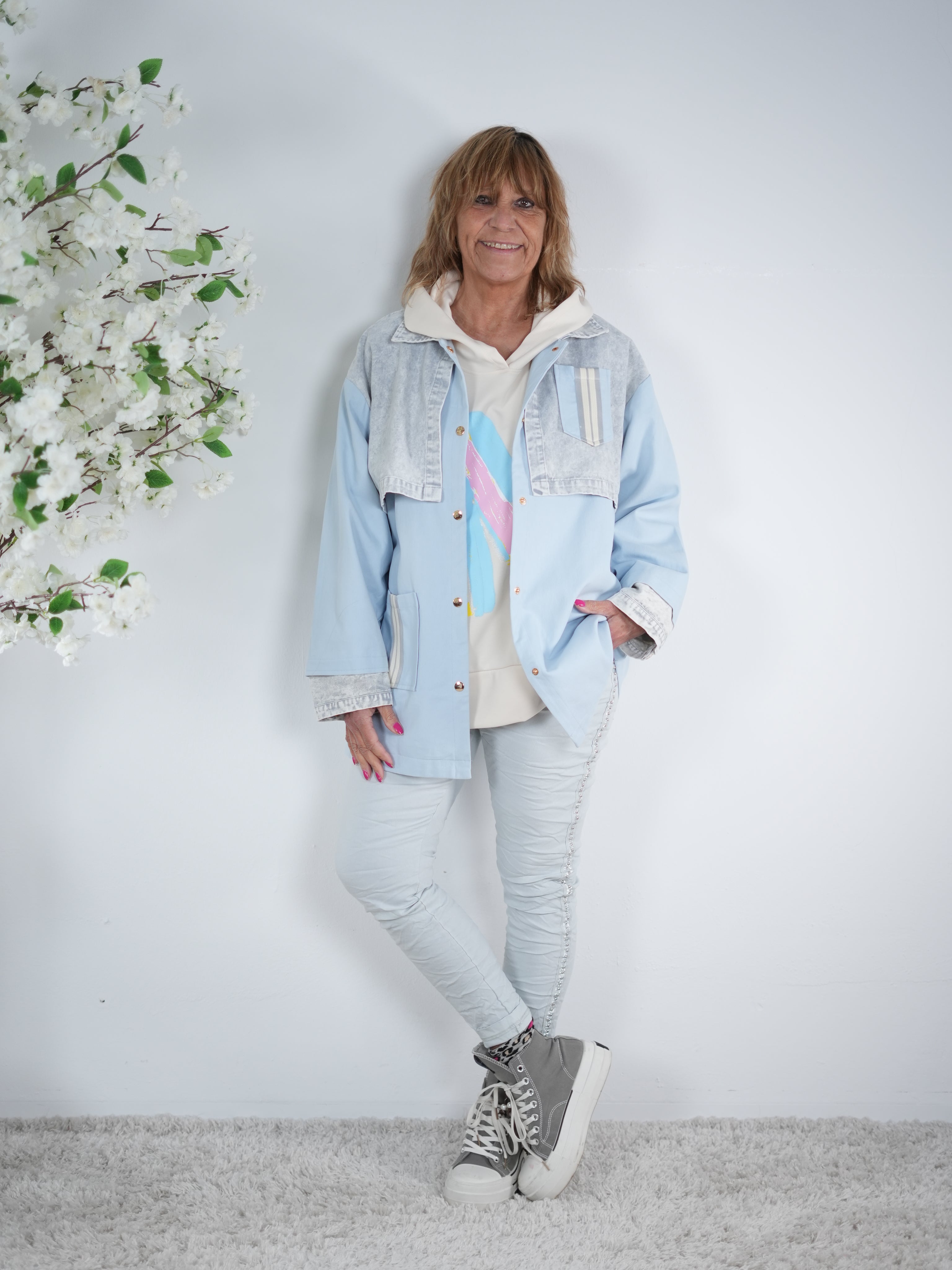 gerade geschnittene Jacke im Hemd Look