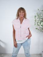 Gestreifte Strick-Weste mit Reißverschluss