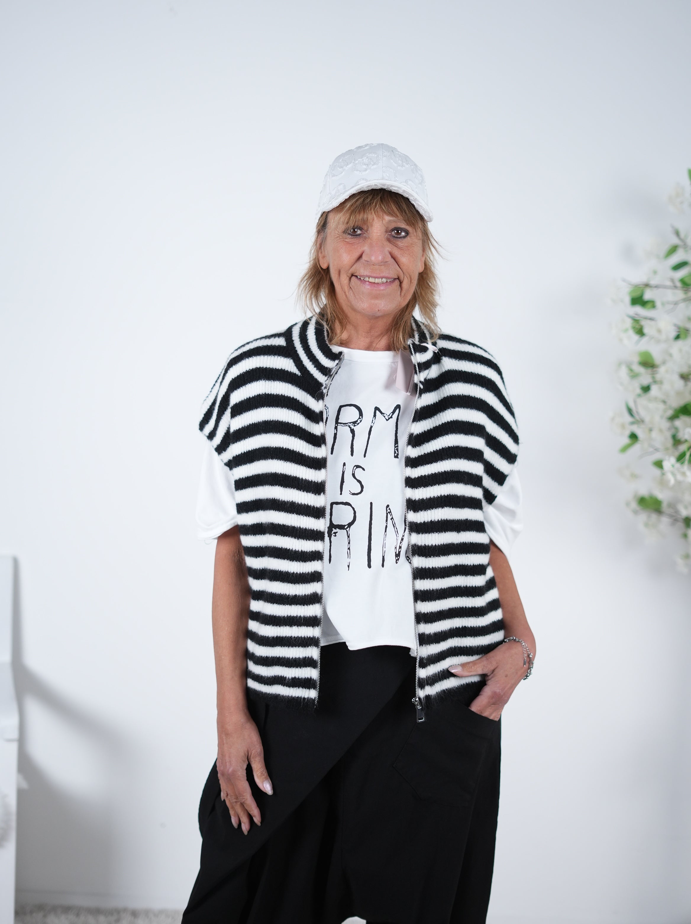 Gestreifte Strick-Weste mit Reißverschluss