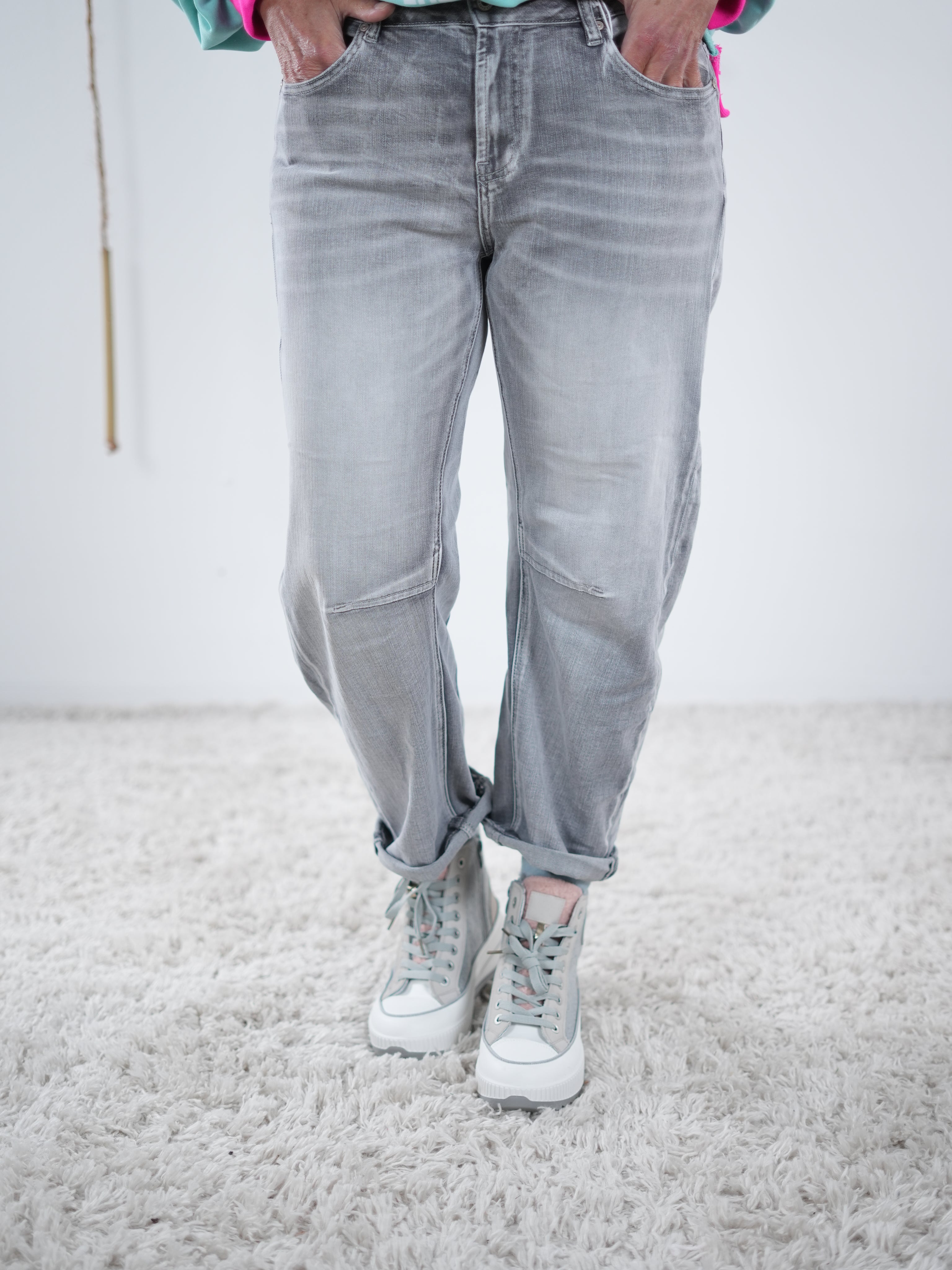 Weite Bottle-Jeans, grau