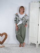 Hingucker Bluse im ausgefallenem Schnitt in Camouflage