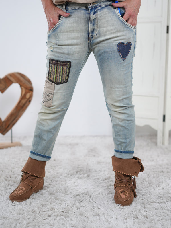 Jeans mit süßem Patch