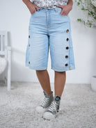 Jeans Shorts mit Ösen
