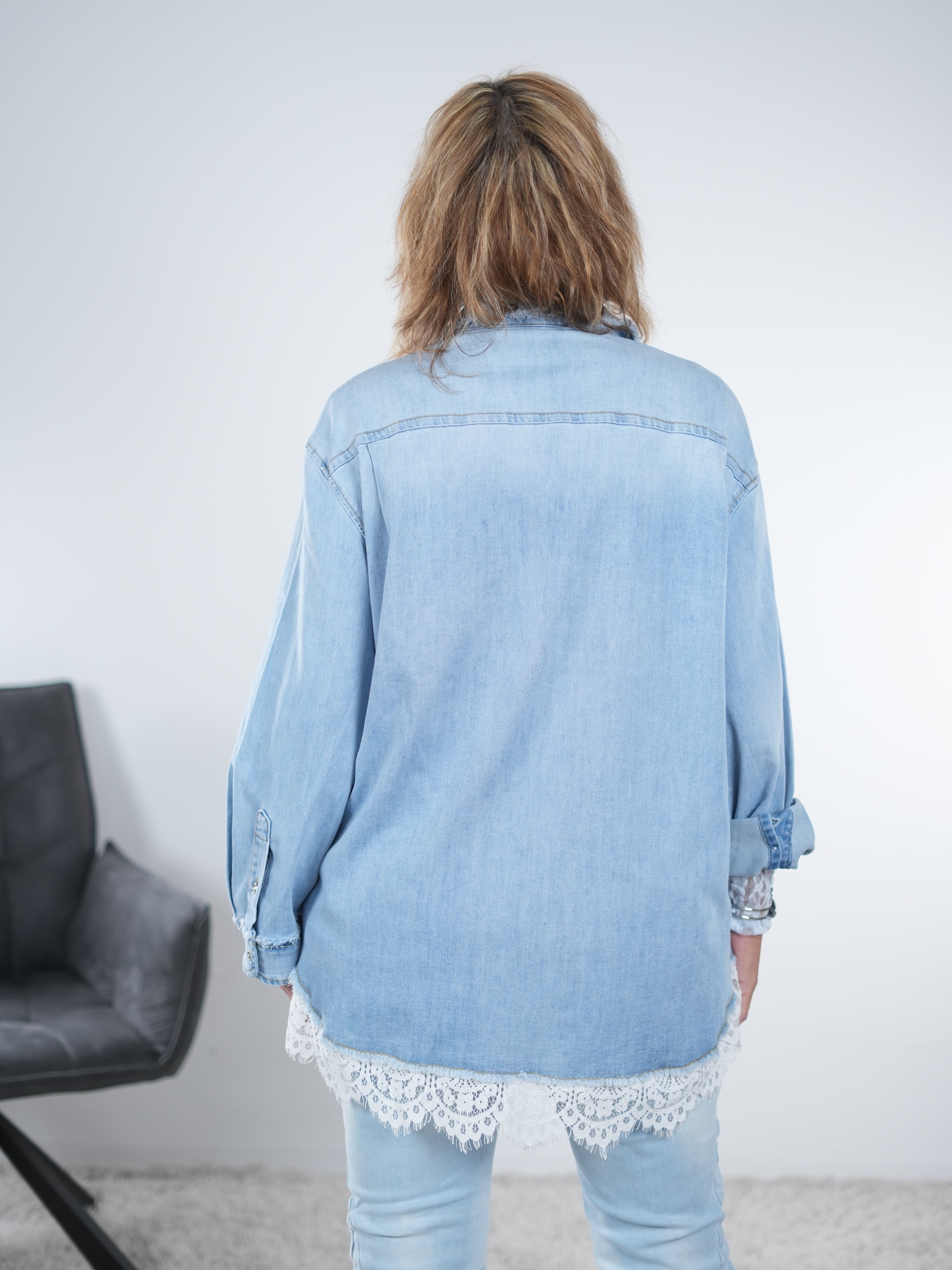 Jeanshemd mit Spitze