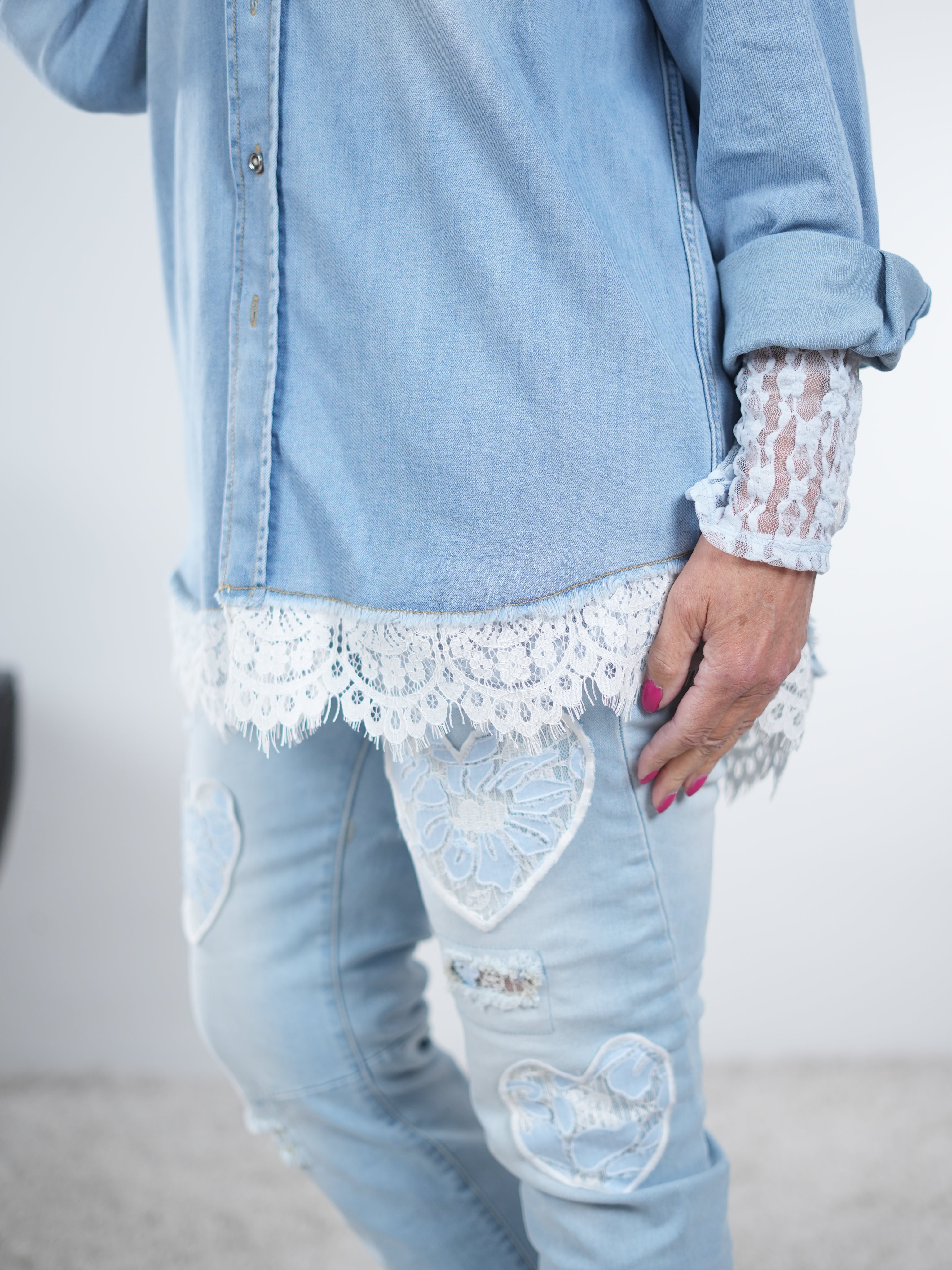 Jeanshemd mit Spitze