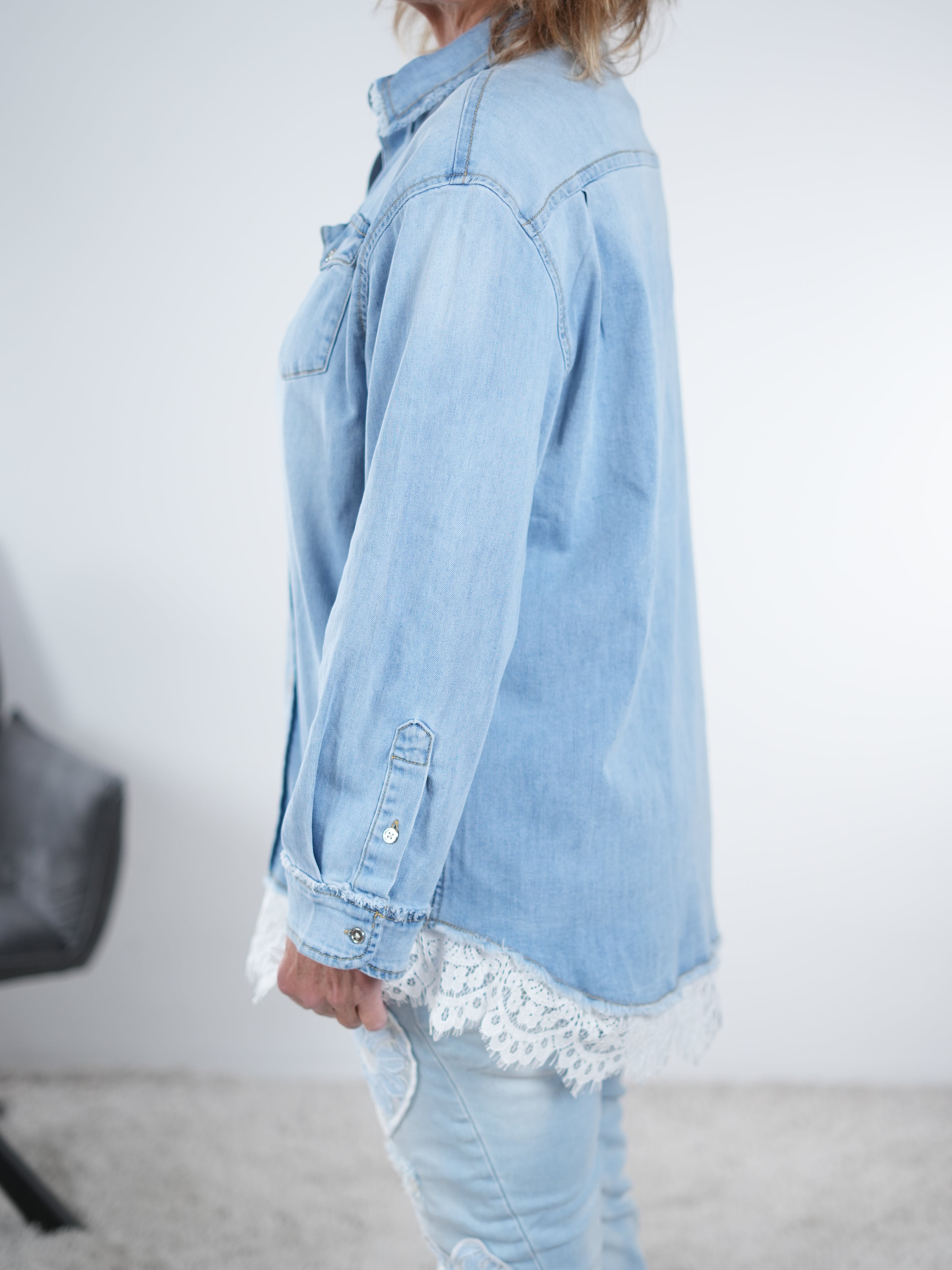Jeanshemd mit Spitze