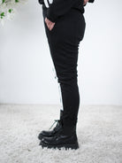 Joggy mit breiten Streifen