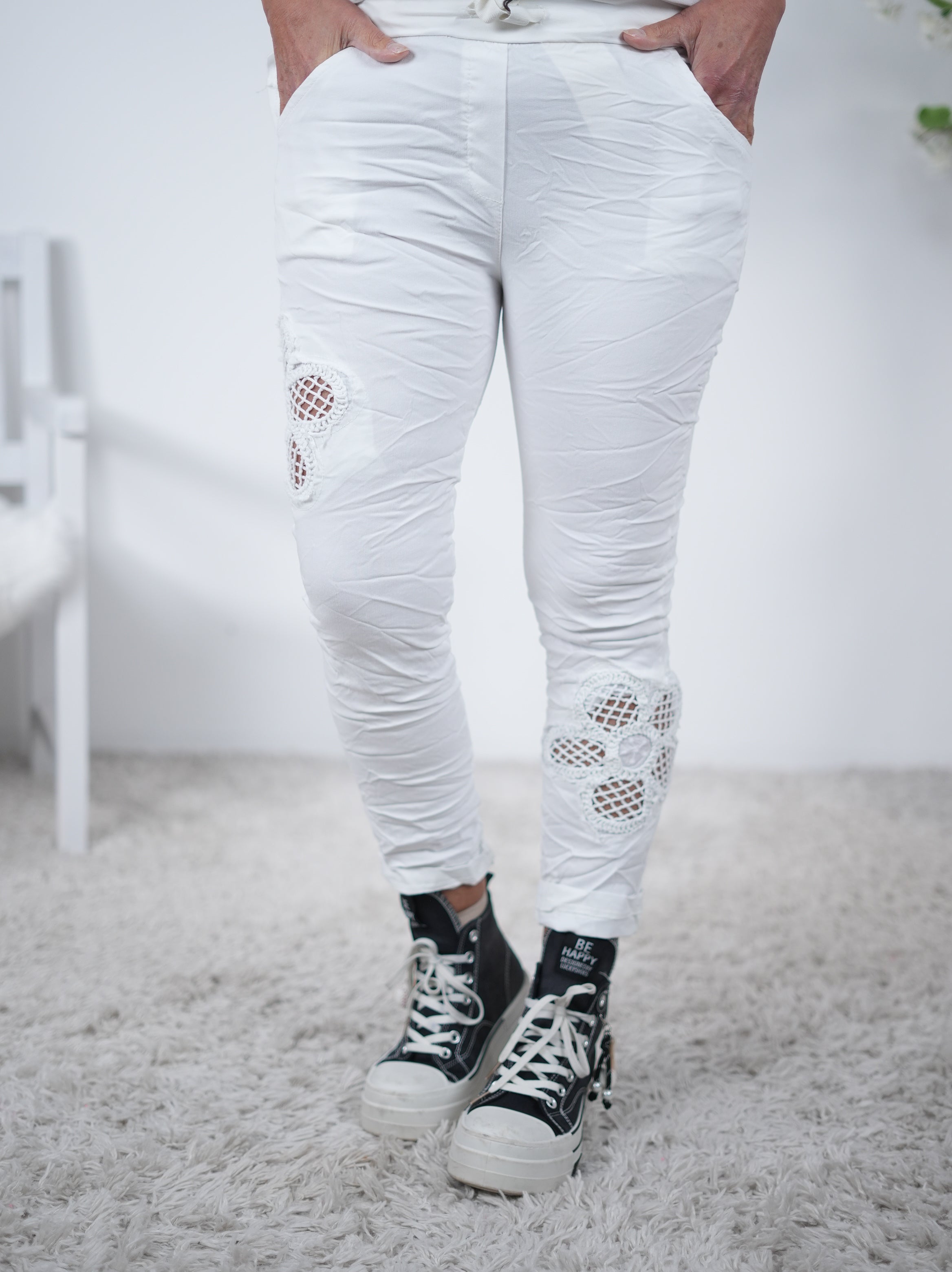 Jogpant mit Häkeleinsatz Einheitsgröße (ca Gr. 38-42) Weiß