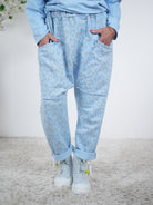 lässige Baggy im Leo Look One Size (ca Gr. 40 "oversize"-46) Blau