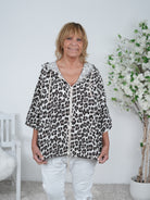 lässige Jacke im Leo Look aus Viskose