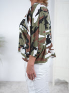 lässiges Poncho Shirt in Camouflage
