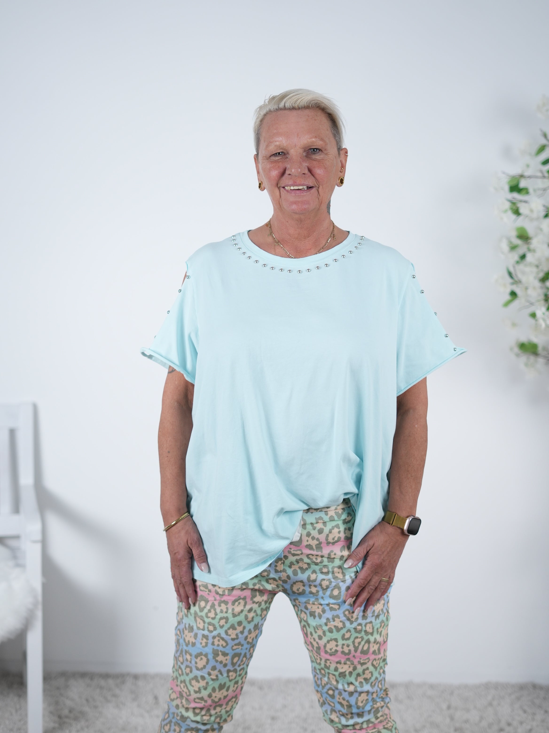 Lässiges Shirt mit Nieten verziert One Size (ca Größe 38-44) Mint