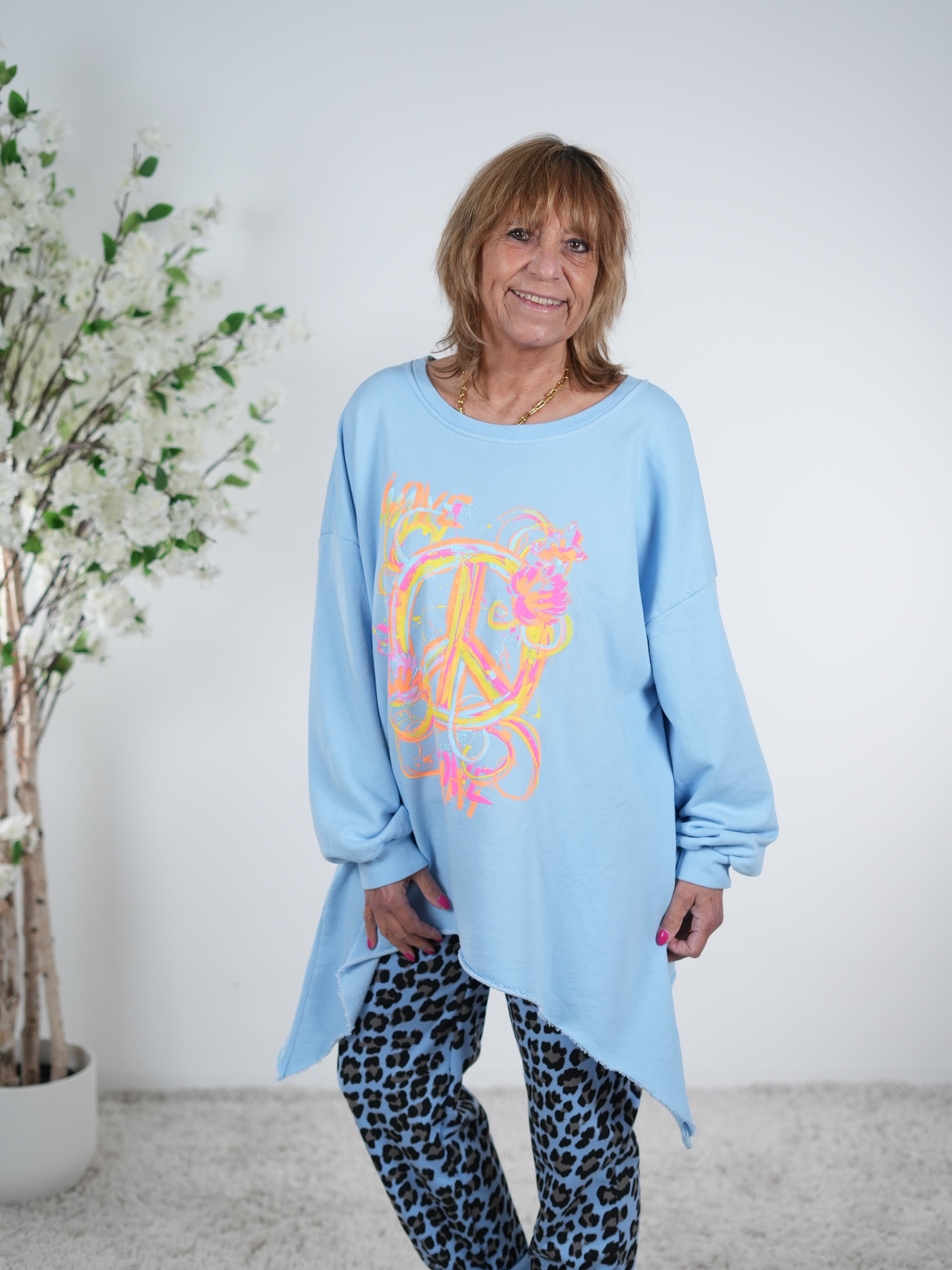 lässiges Sweaty mit Peace Zeichen in neon One Size (ca Größe 40 "oversize"-48) Blau