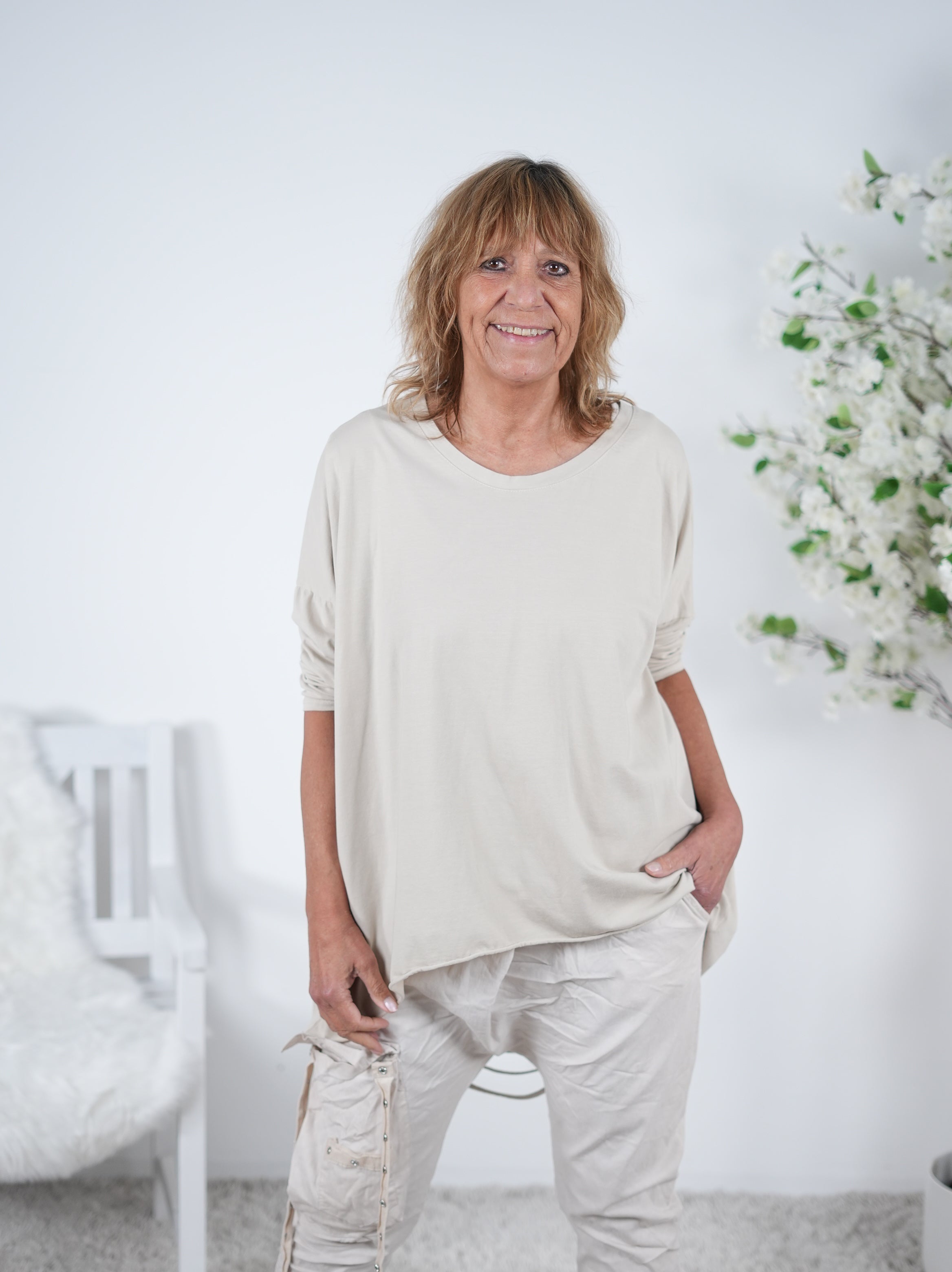 Langarmshirt mit Cut-Out Rücken One Size (ca Gr. 40 "oversize"-46) Beige