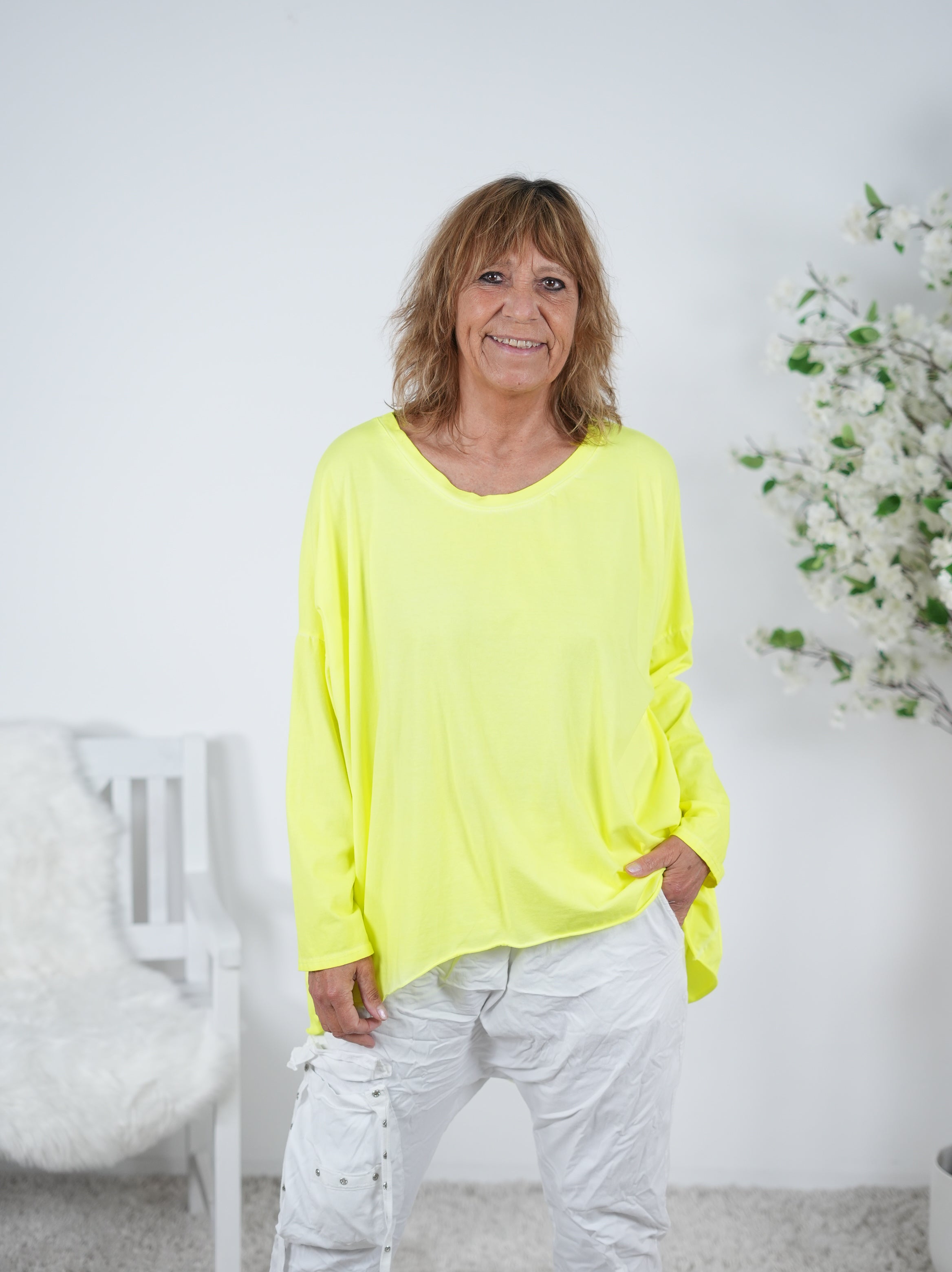Langarmshirt mit Cut-Out Rücken One Size (ca Gr. 40 "oversize"-46) Neon Gelb