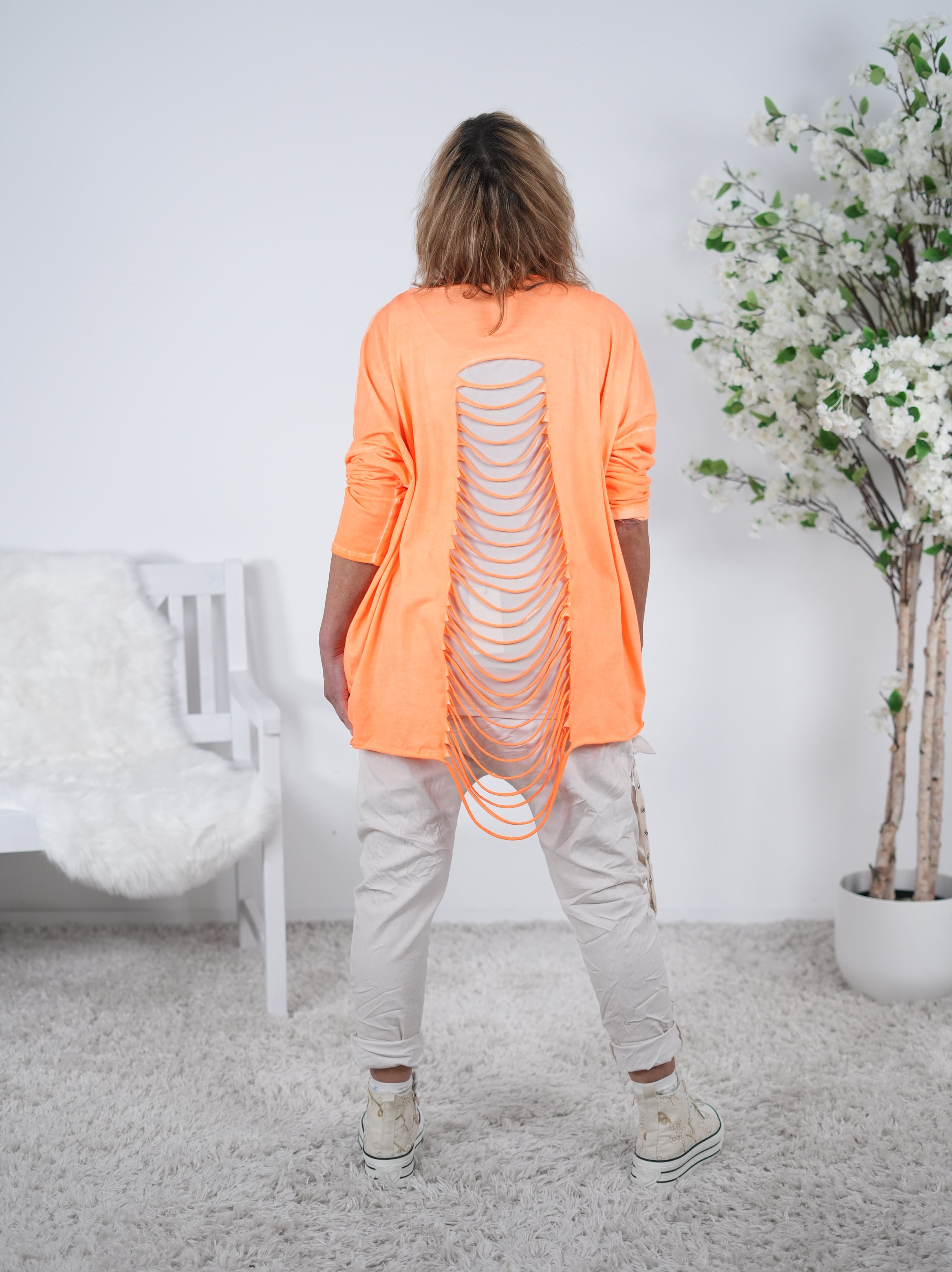 Langarmshirt mit Cut-Out Rücken