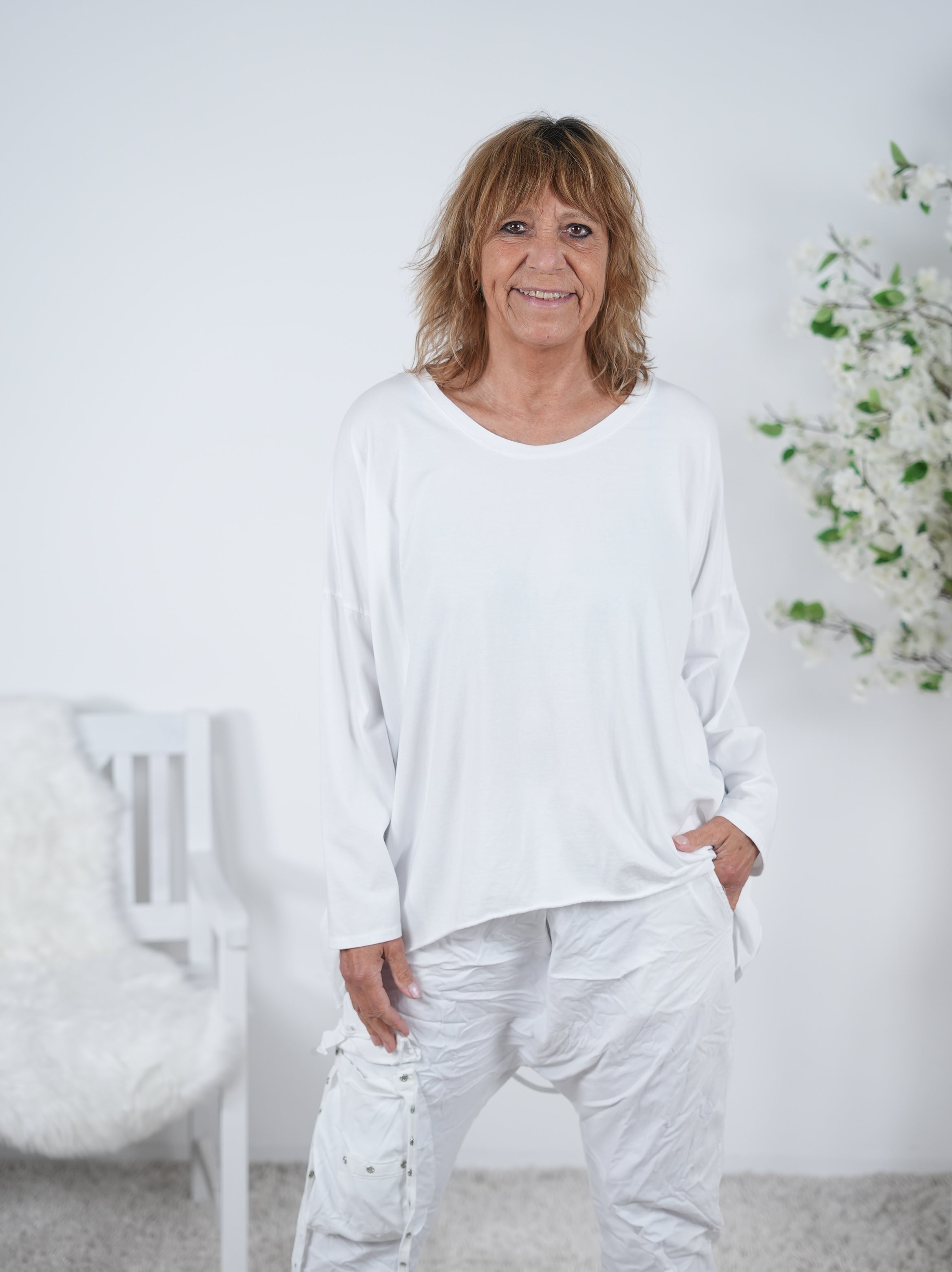 Langarmshirt mit Cut-Out Rücken One Size (ca Gr. 40 "oversize"-46) Weiß
