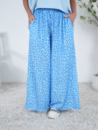 leichte Marlene Hose im Leo Look Einheitsgröße (ca Gr. 38-44) Blau