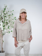 leichter Häkelpulli mit V-Ausschnitt