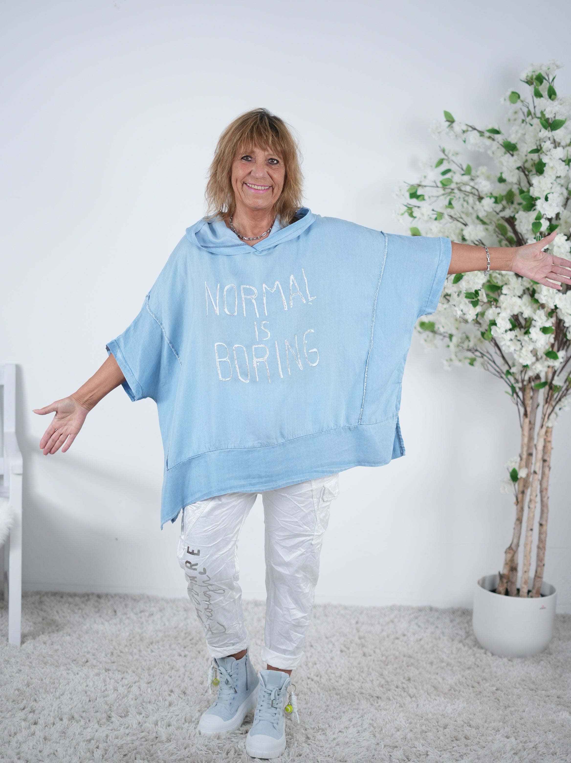 Leichter Hoody im Jeans Look mit Schriftzug