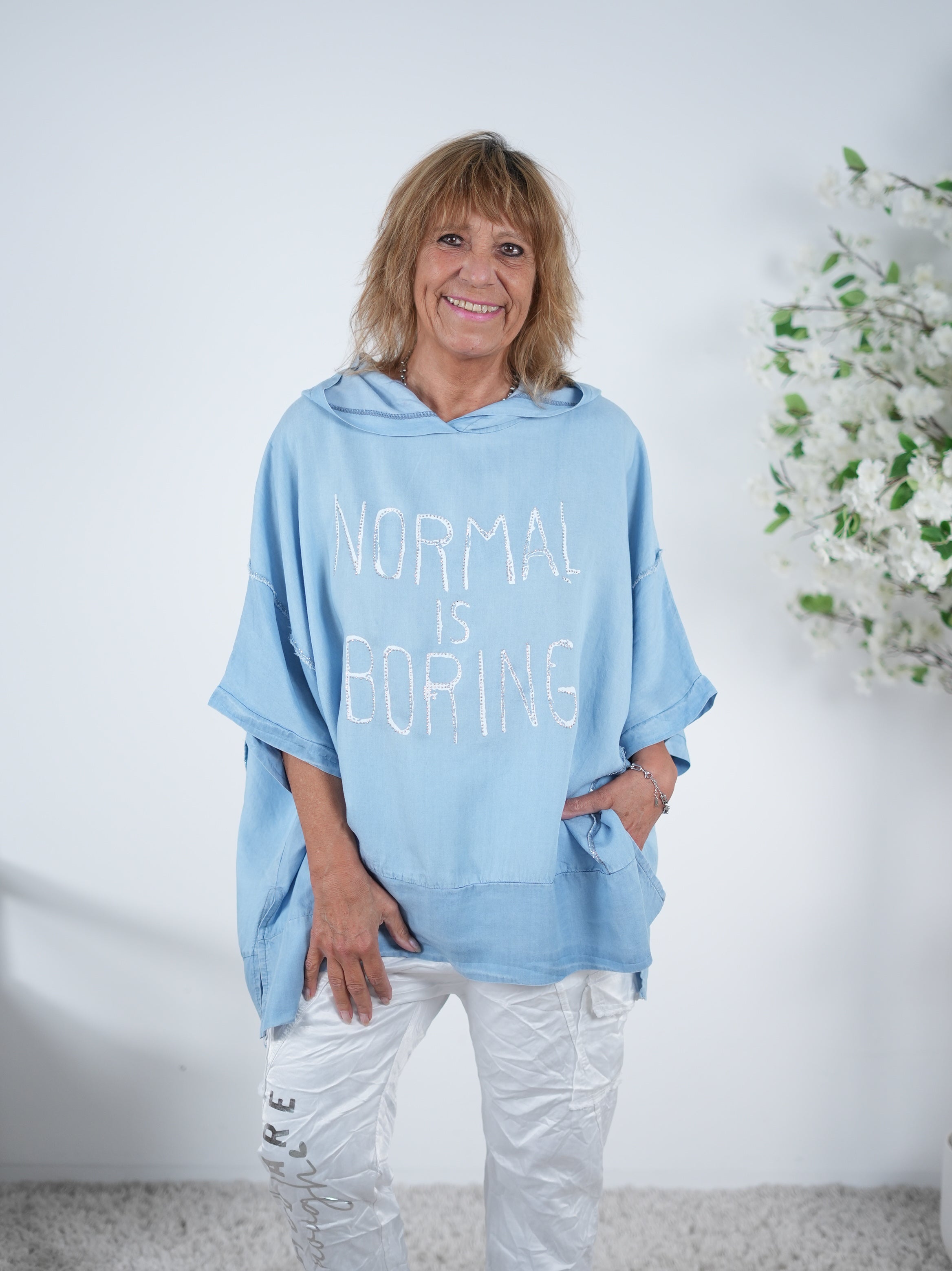 Leichter Hoody im Jeans Look mit Schriftzug