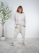 leichter Hoody mit Patches