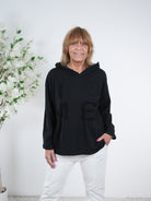 leichter Hoody mit Patches One Size (ca Größe 38 "oversize"-44) Schwarz