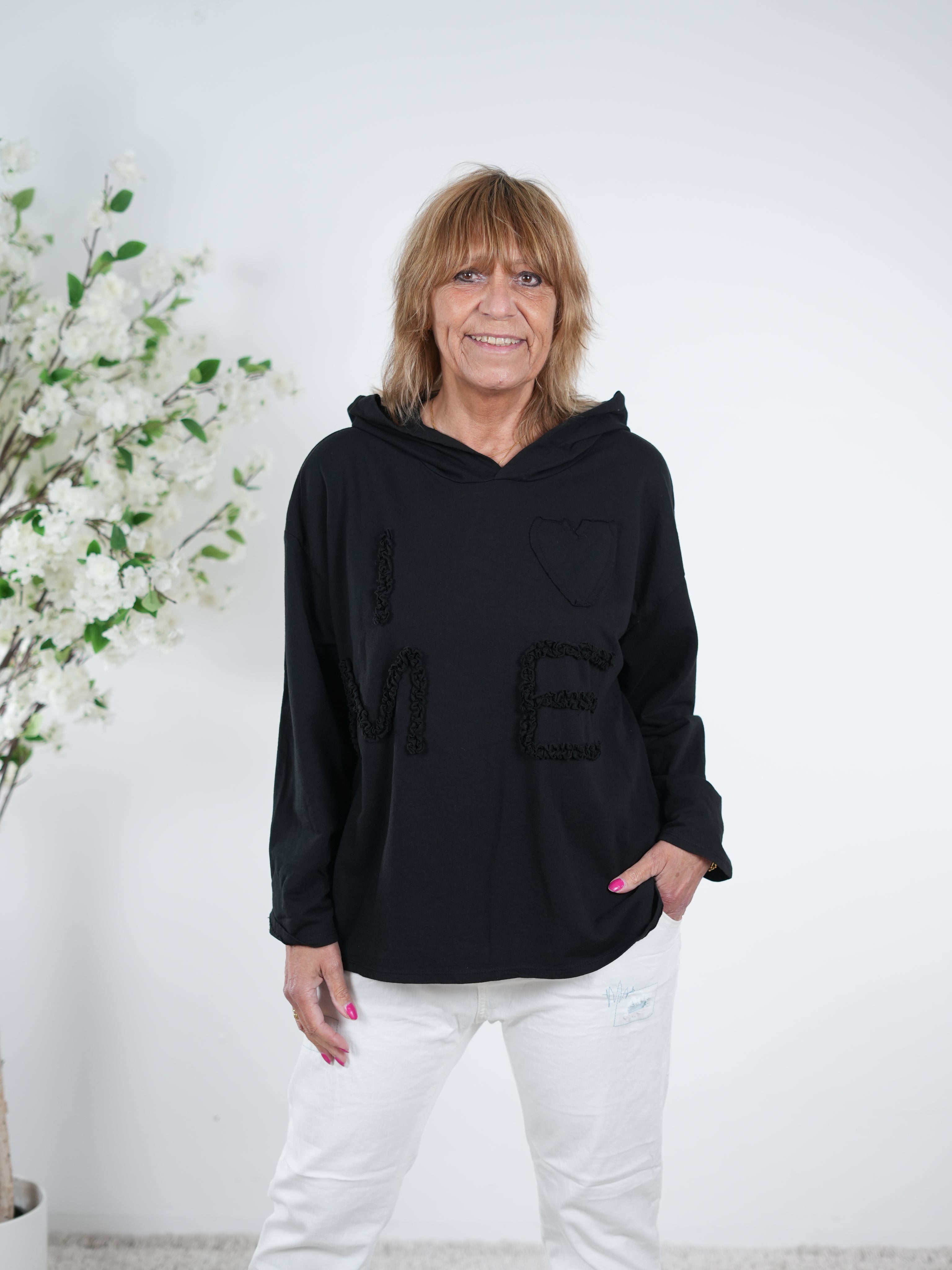 leichter Hoody mit Patches One Size (ca Größe 38 "oversize"-44) Schwarz