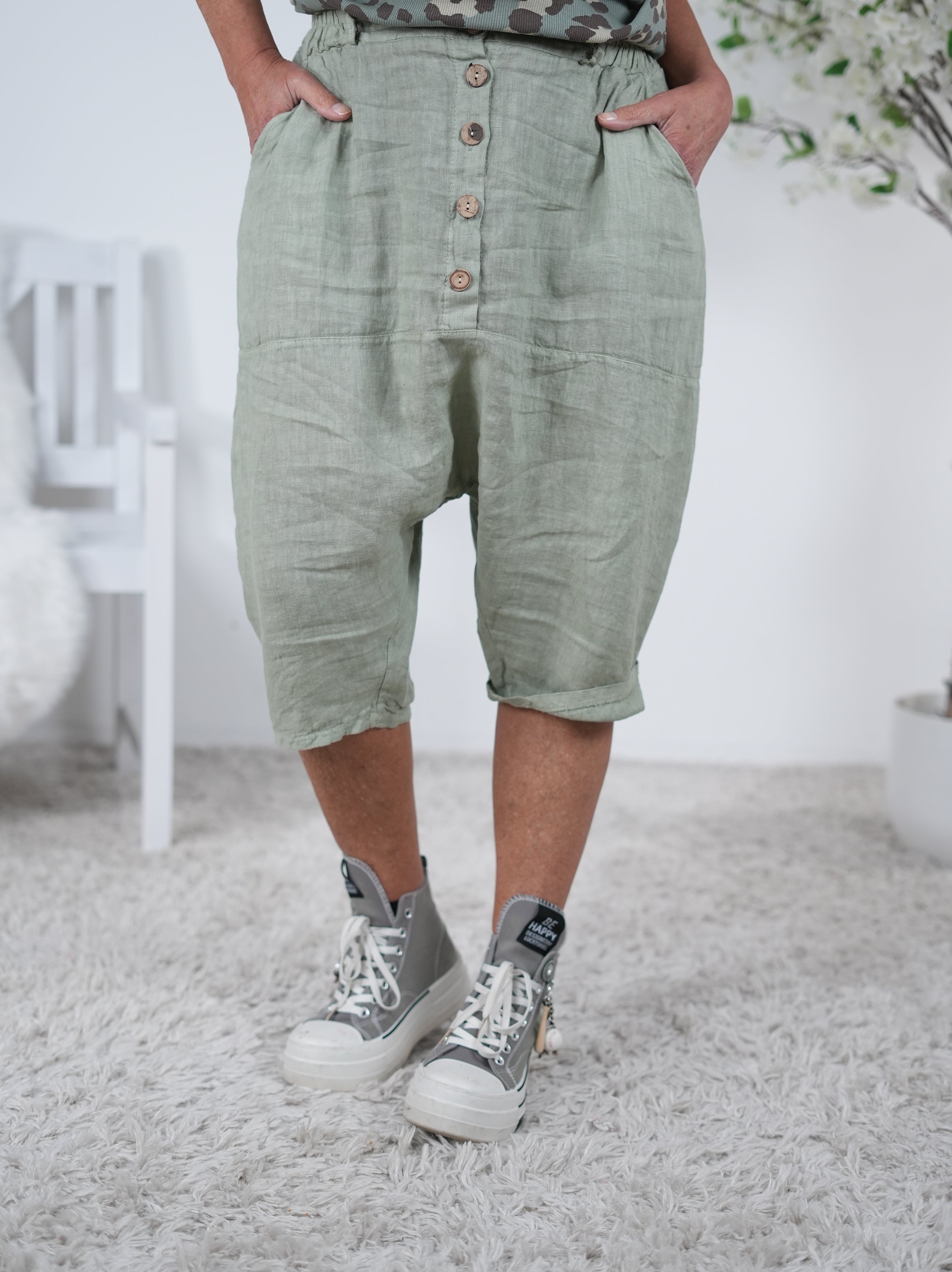 Leinen Baggy mit Knopfleiste