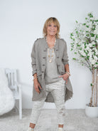 Leinen Cardigan mit auffälligen Knöpfen Einheitsgröße (ca Gr. 40 "oversize"-44) Taupe