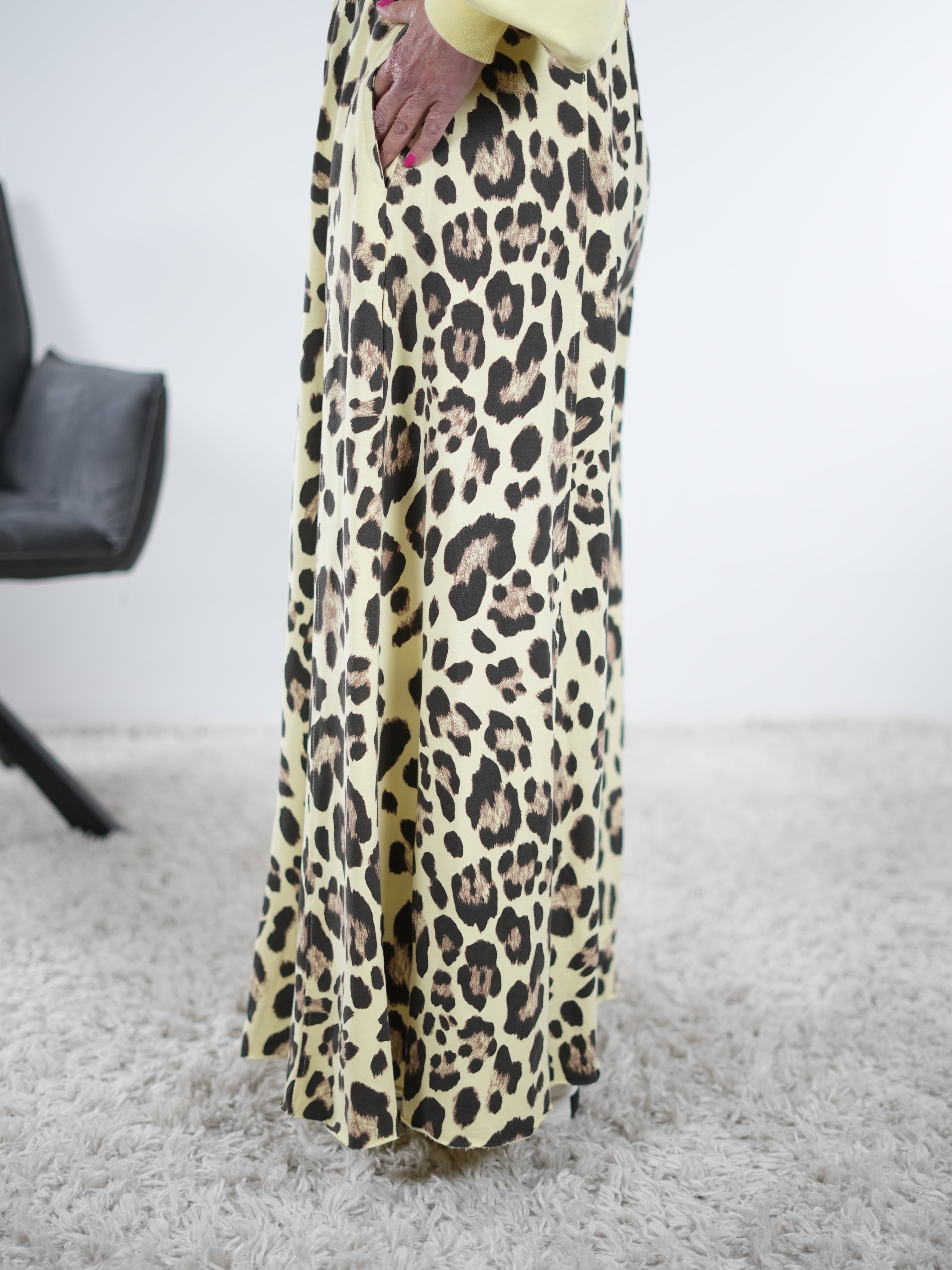 Marlene Hose im Leo Print