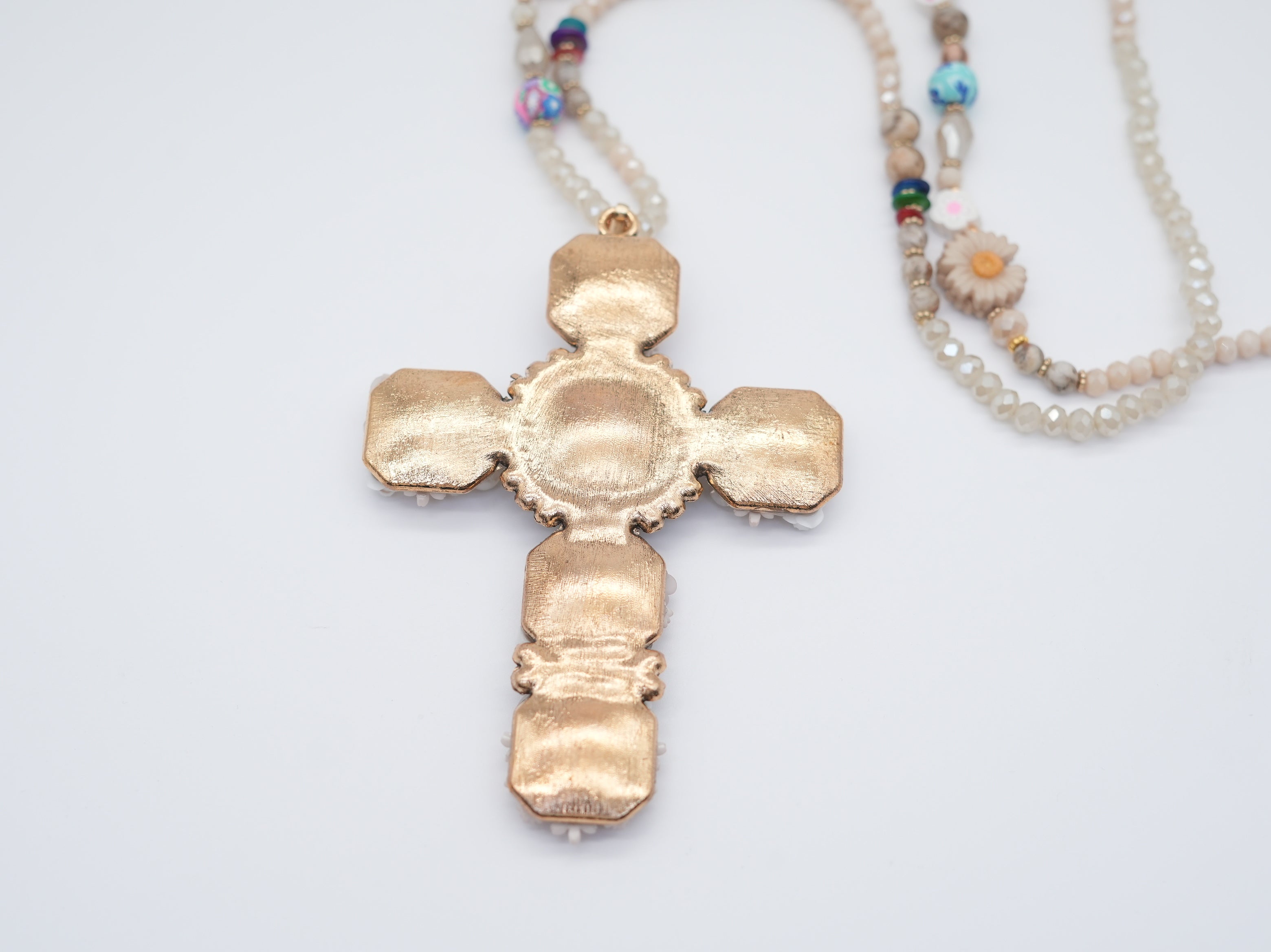 Modeschmuck Kette mit Blümchen und Kreuz