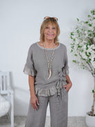 Niedliches Leinen Shirt mit Raffung Einheitsgröße (ca Gr. 38 "oversize"-42) Taupe